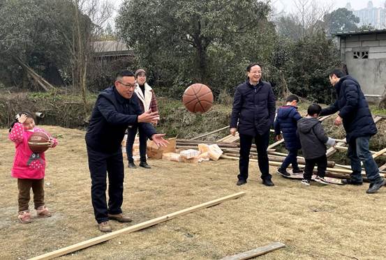 说明: 1