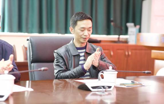 说明: 戢俊臣